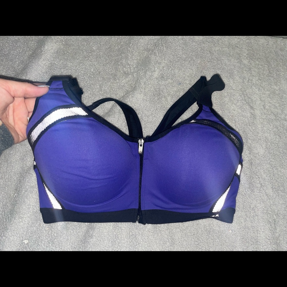 Victoria Secret Sports Bra 36 DD